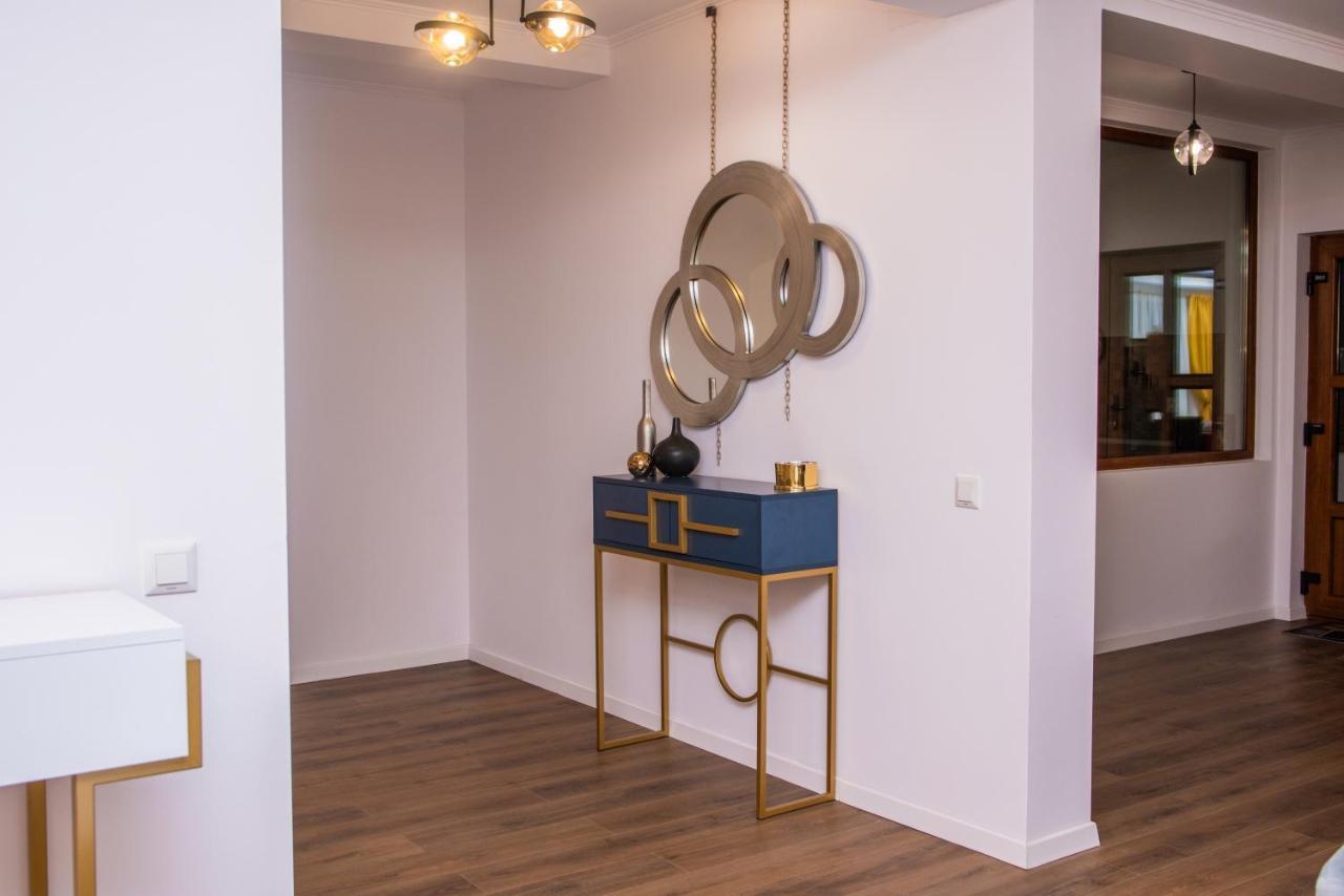 Casuta Doi Ponei Villa Busteni Bagian luar foto