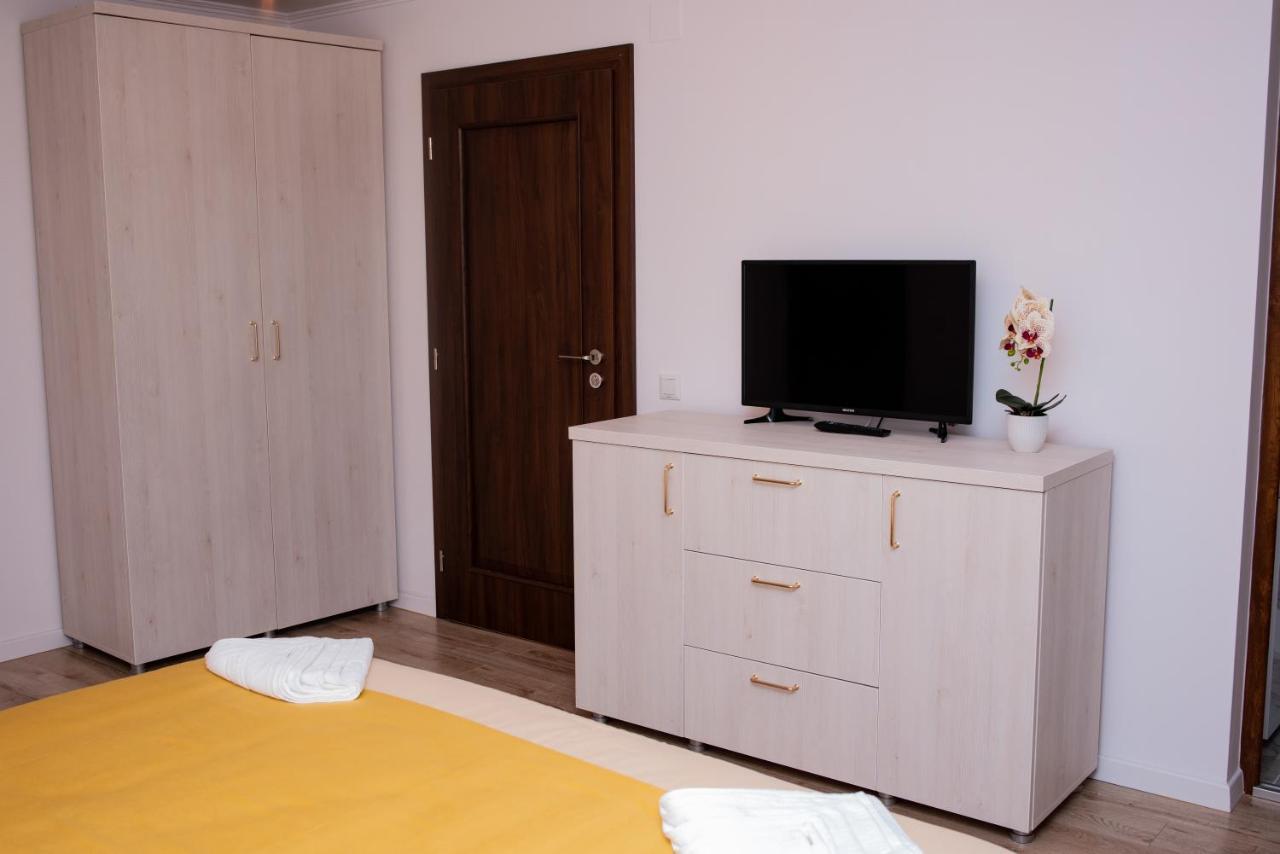 Casuta Doi Ponei Villa Busteni Bagian luar foto