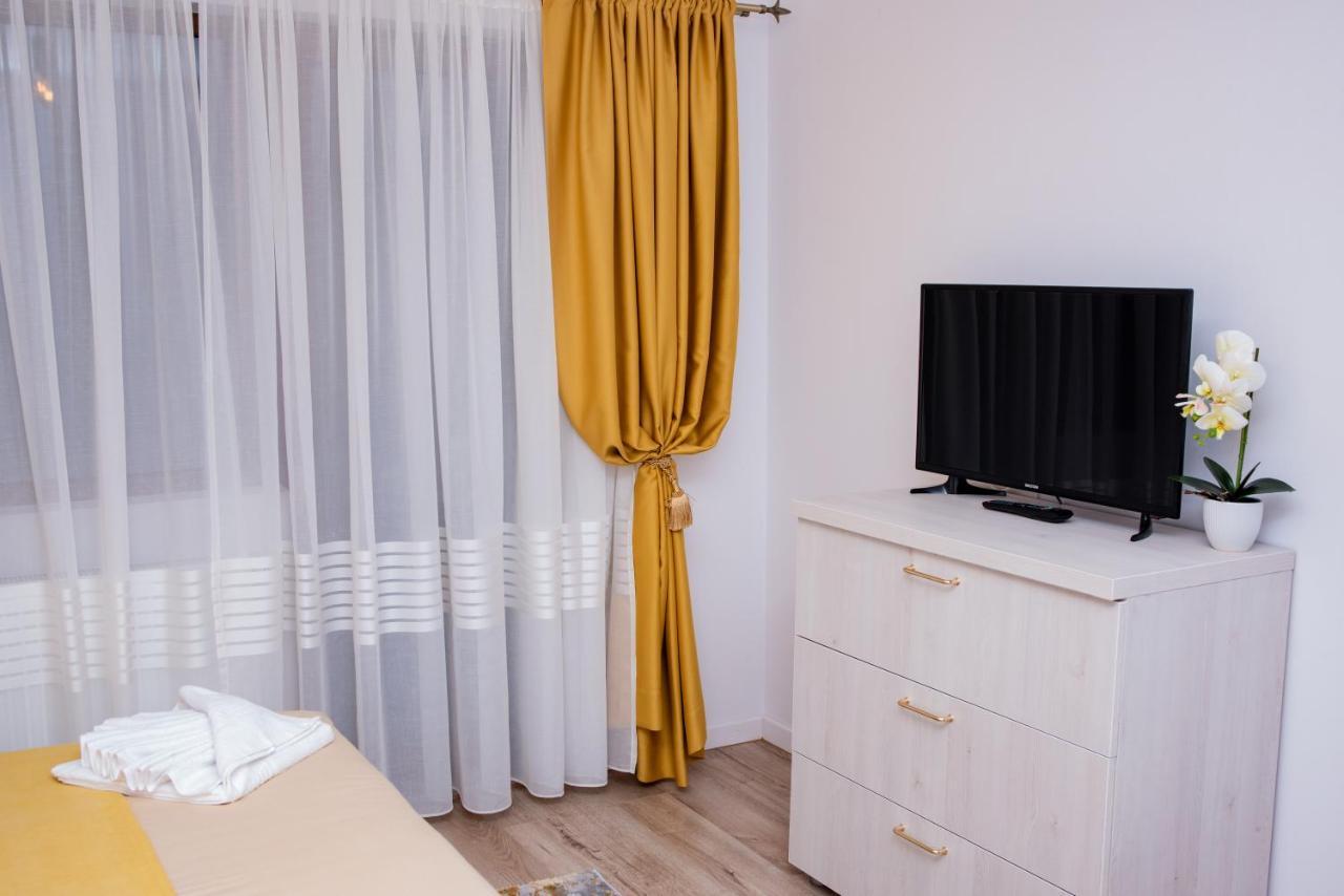 Casuta Doi Ponei Villa Busteni Bagian luar foto
